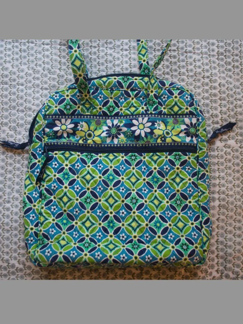 Vera Bradley Tall Zip Quilted Tote in Blue Green “Daisy Daisy”Pattern
